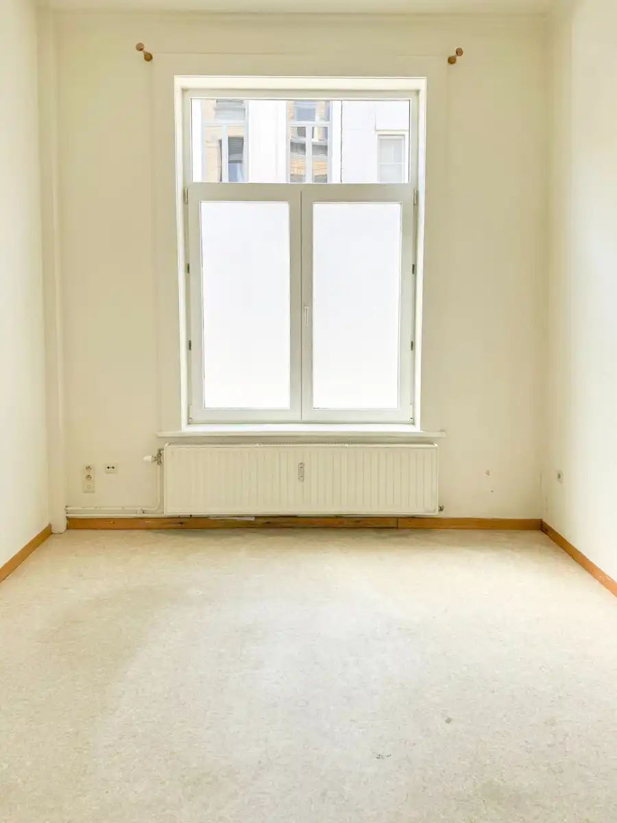 Praktische rijwoning met 3 ruime slaapkamers op zeer gunstige ligging! foto 5