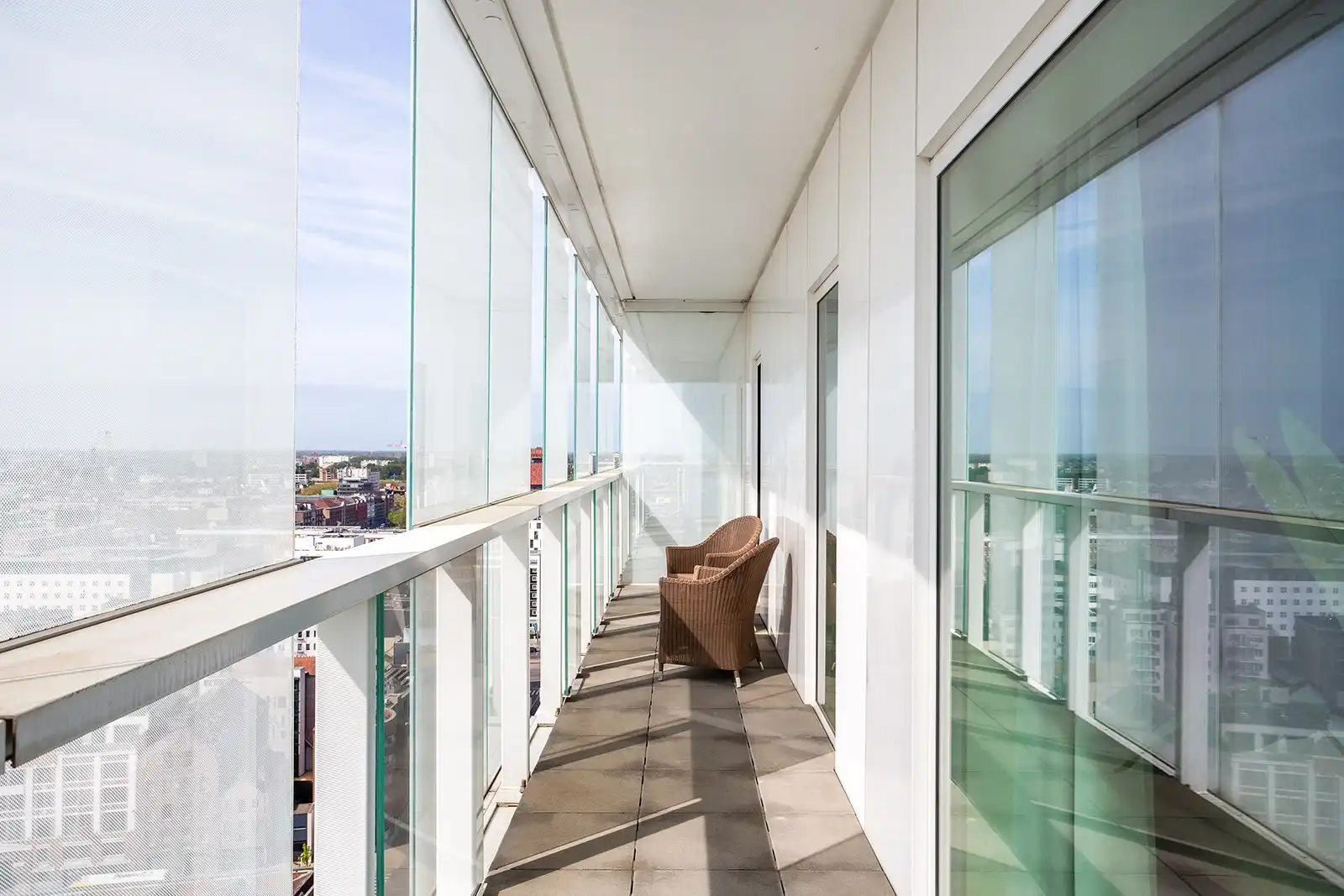Stijlvol wonen met fenomenaal uitzicht foto 10