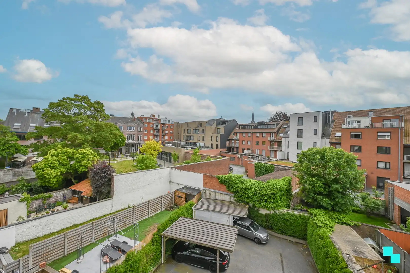 Riant dakappartement in hartje Izegem met panoramisch zicht foto 14