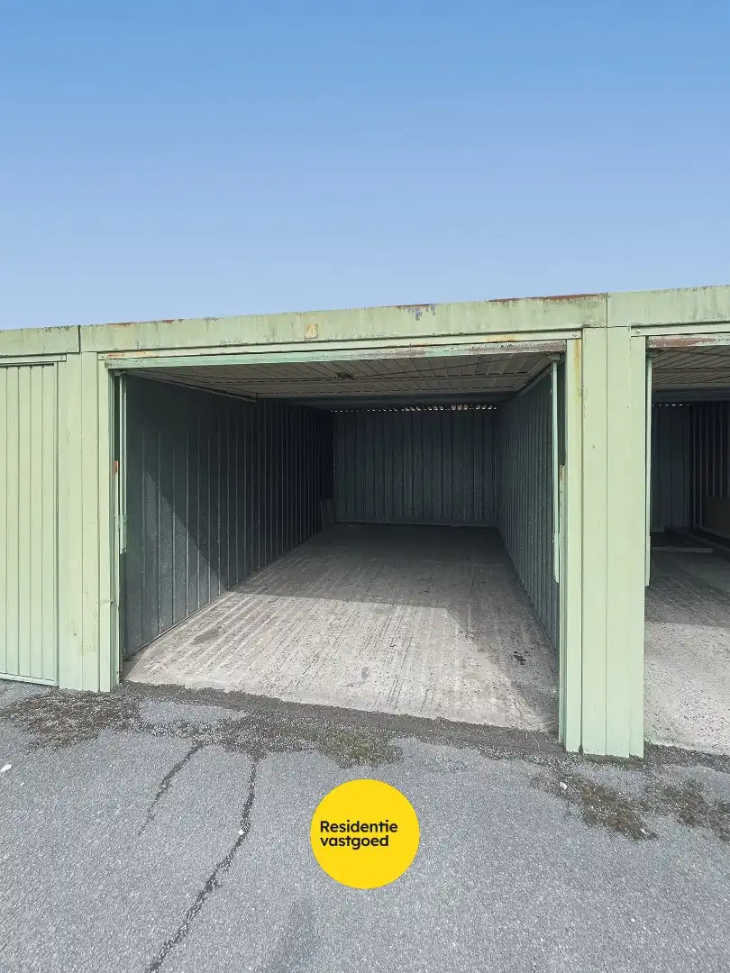 Garagebox in het centrum van Eernegem foto 4