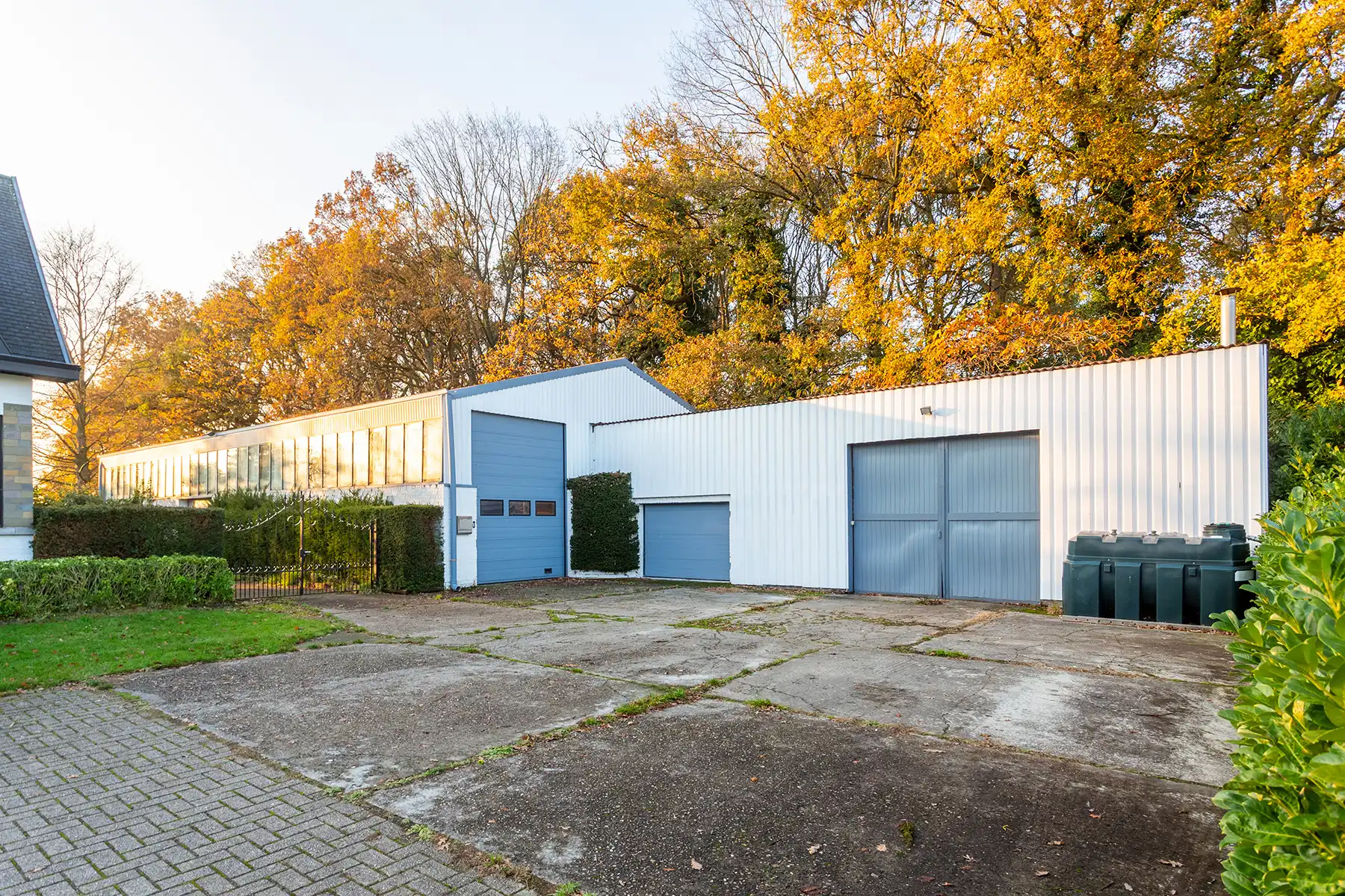 Edegem - Villa met 4 slpkamers + garage + ruim magazijn 500² foto 24