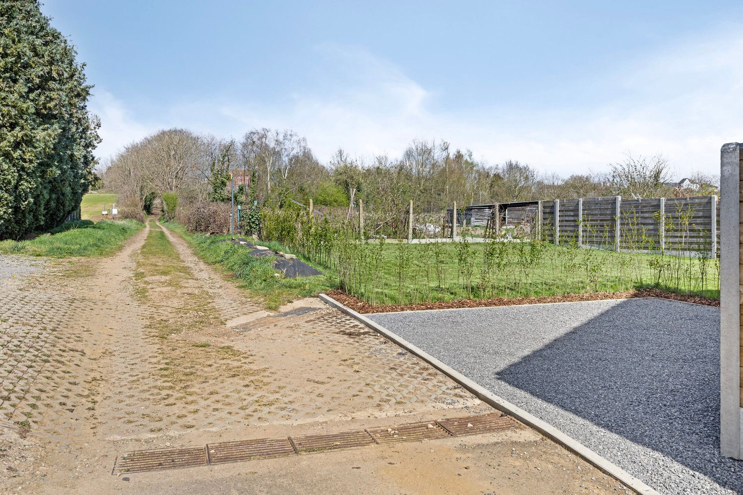 INSTAPKLARE EN VOLLEDIG GERENOVEERDE WONING TE DIEST! foto 14
