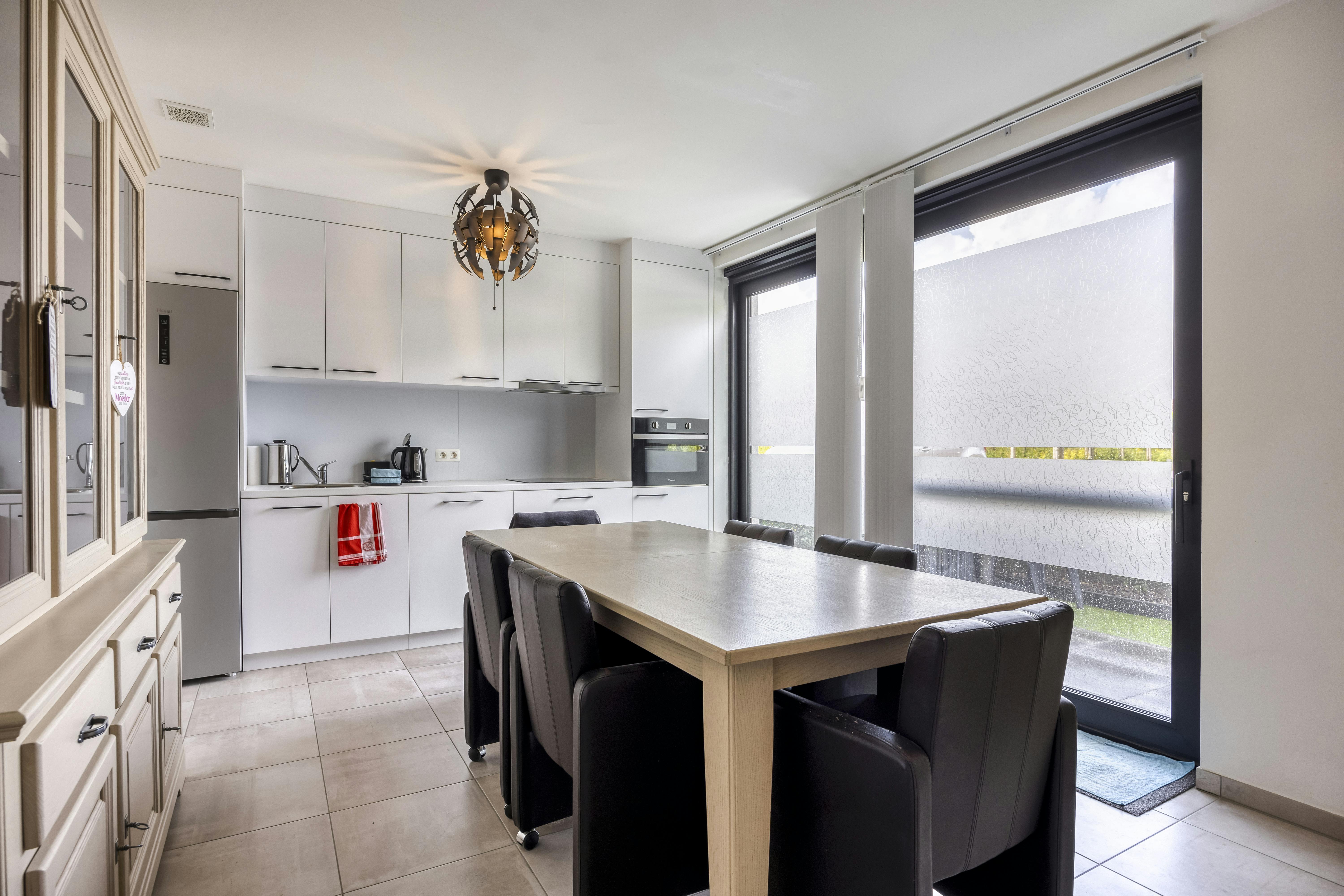 Recent appartement (2023) te koop in Ooigem foto 2