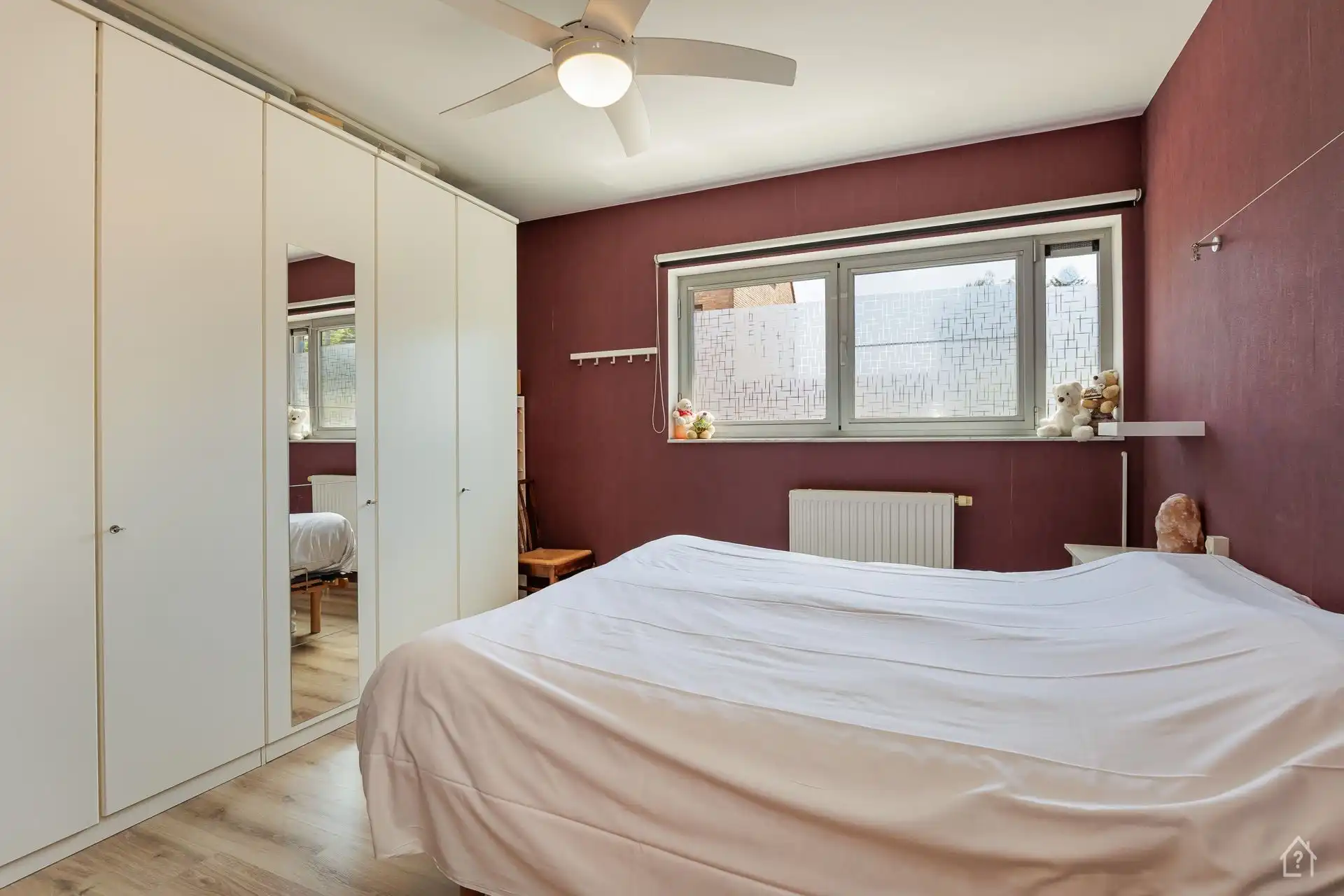 Gelijkvloers 3 Slaapkamer Appartement met parkeerplaats foto 13