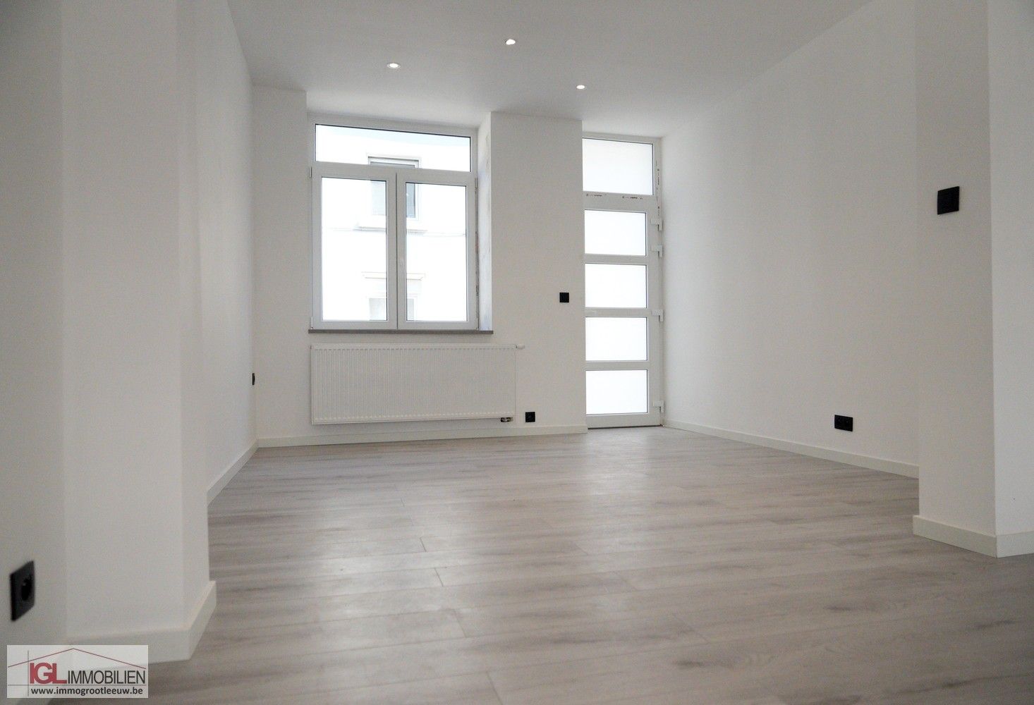 Smaakvol gerenoveerde woning met 3 slaapkamers & 2 badkamers foto 3