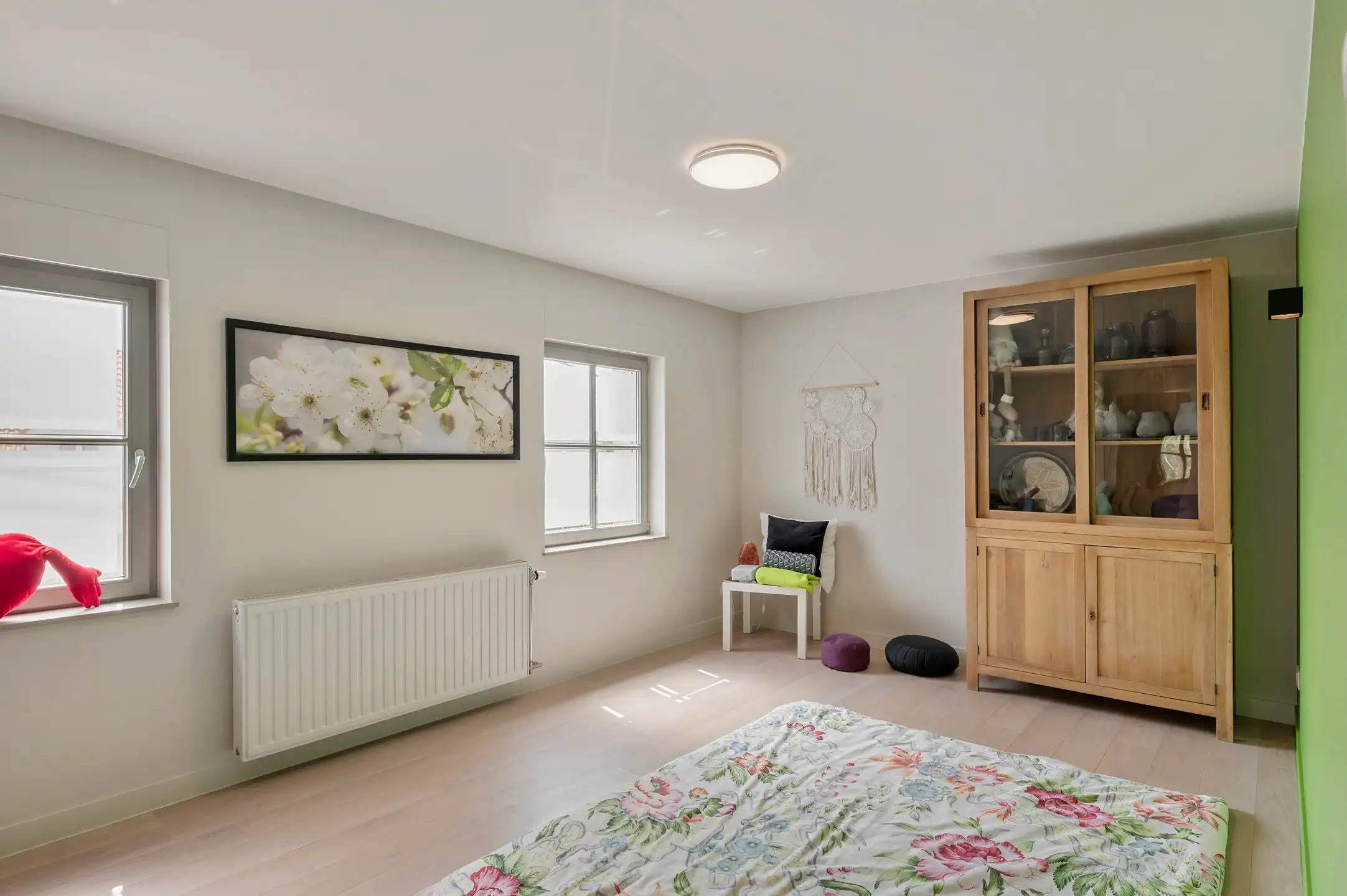 Volledig gerenoveerde woning met 5 slaapkamers, zwembad en prachtig aangelegde tuin op 1.643 m². foto 17