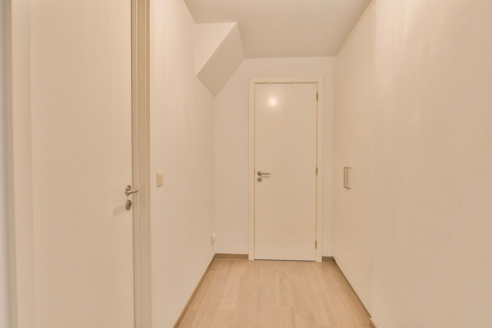 Ruim duplex appartement met 2 slaapkamers, 2 terrassen en garage te Oudenburg foto 10