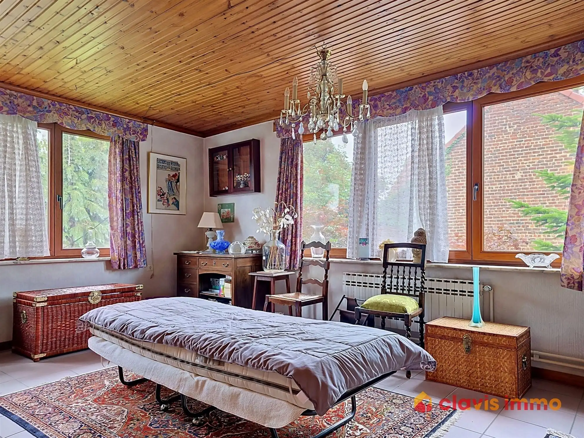 Ruime villa foto 13