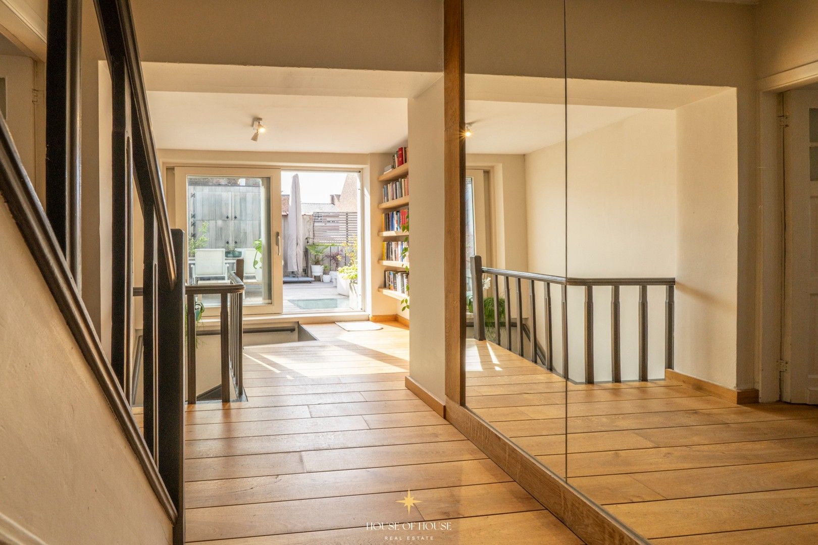 Gerenoveerd charmehuis in het hart van Brugge foto 16