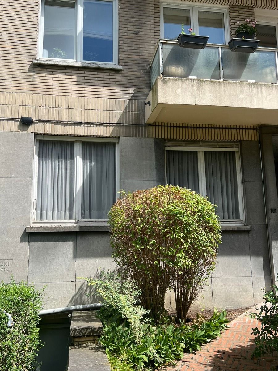 Te renoveren gelijkvloers appartement met 2 slaapkamers foto 16