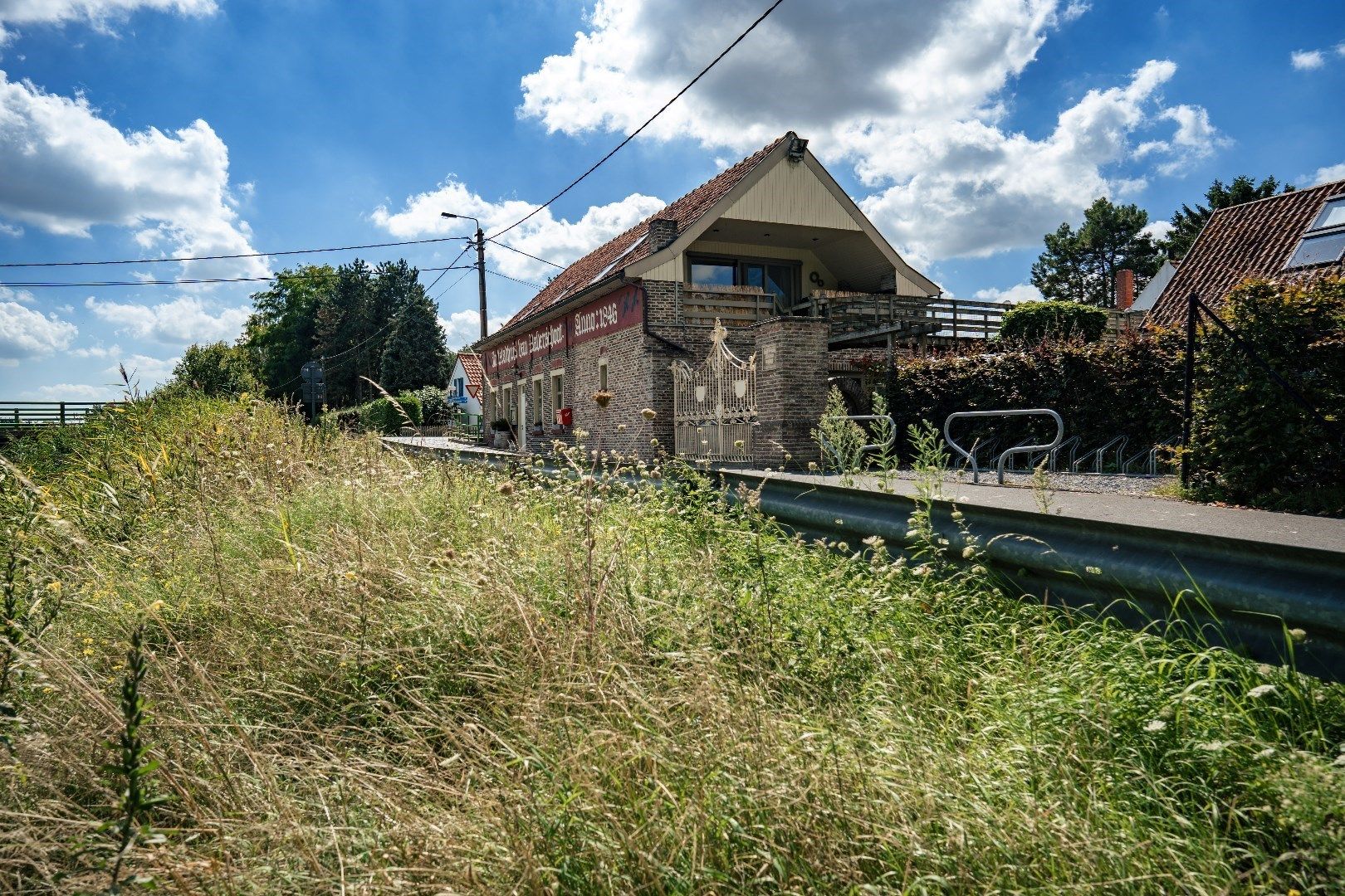 Uniek horecapand (+ overname) met woonst én uitbreidingsmogelijkheden op 3.120m² landelijk gelegen te Adegem foto 2