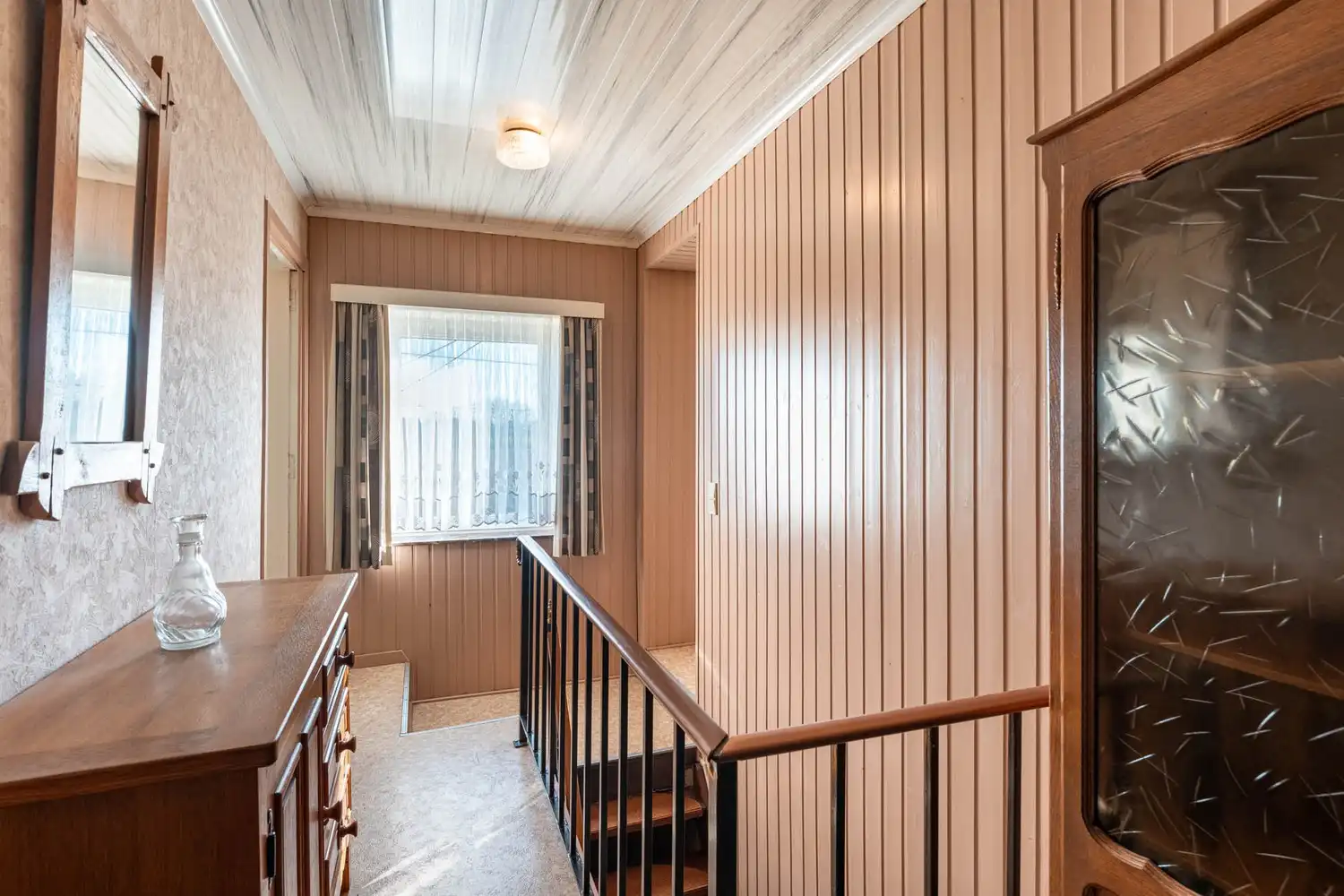 Rustig gelegen halfopen woning met 3 slaapkamers, garage en west gerichte tuin in Sint-Truiden foto 20