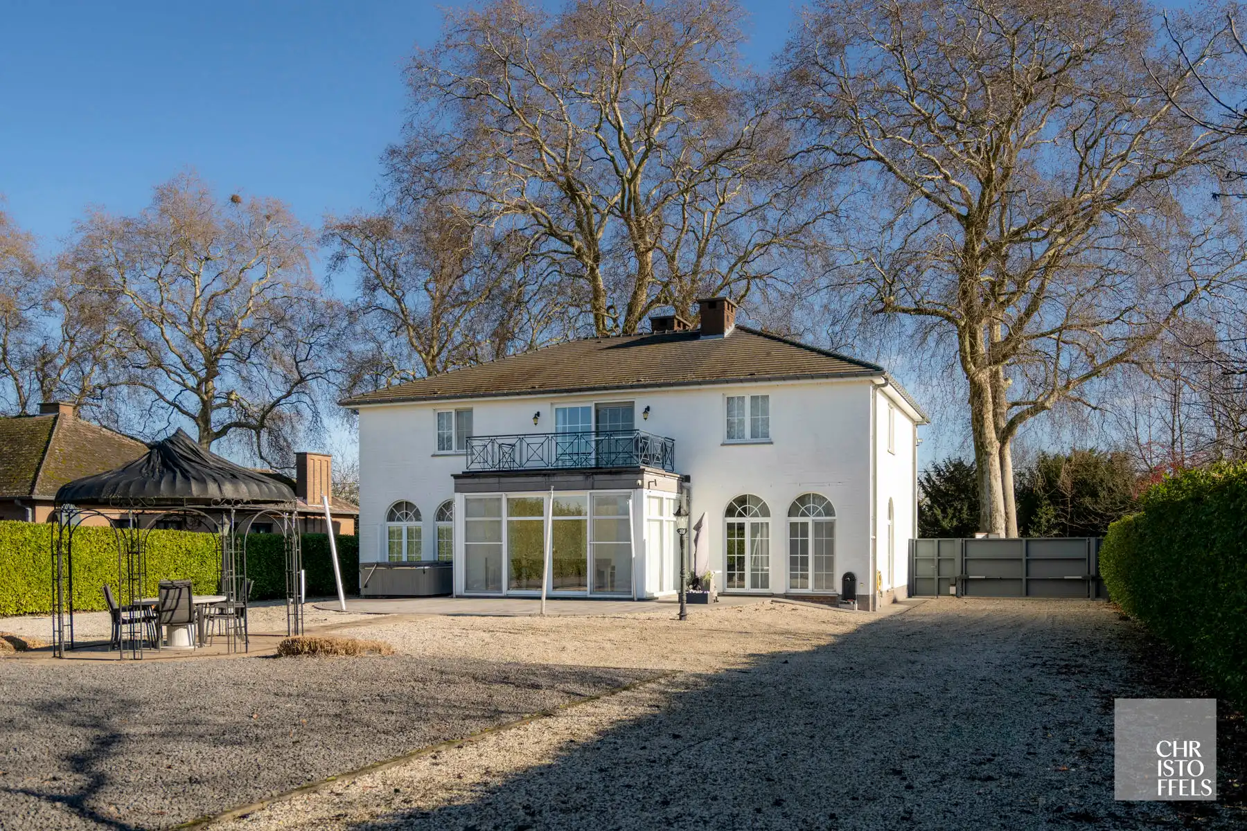 Tijdloze elegante villa met praktijkruimte (422 m²) op perceel van 1.672 m² foto 31