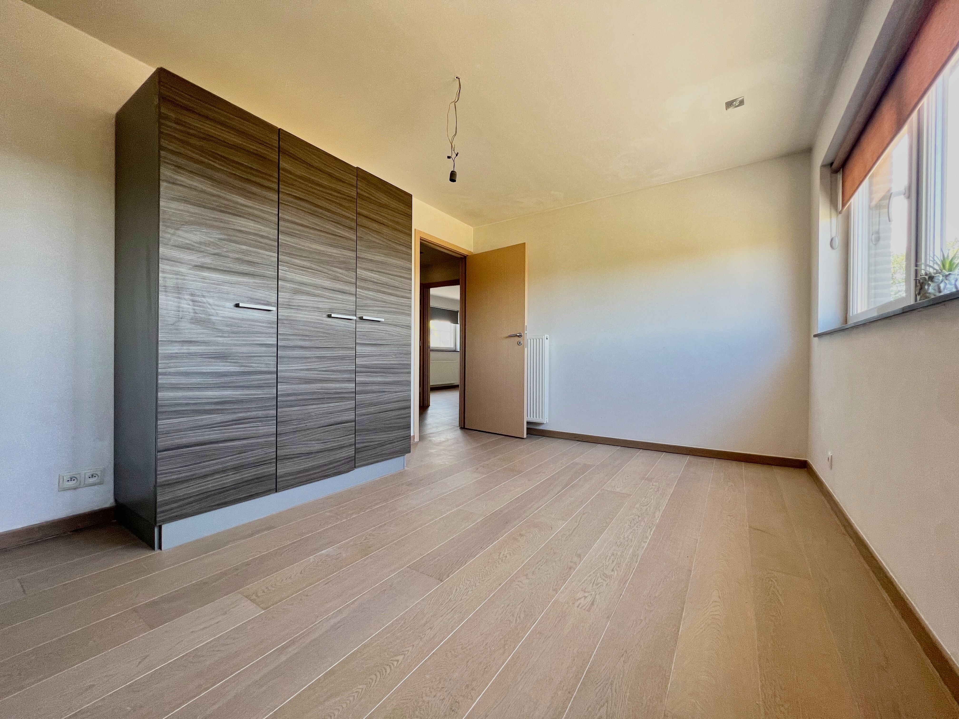 Ruime, lichtrijke woning op prachtig perceel van 1700m² foto 21