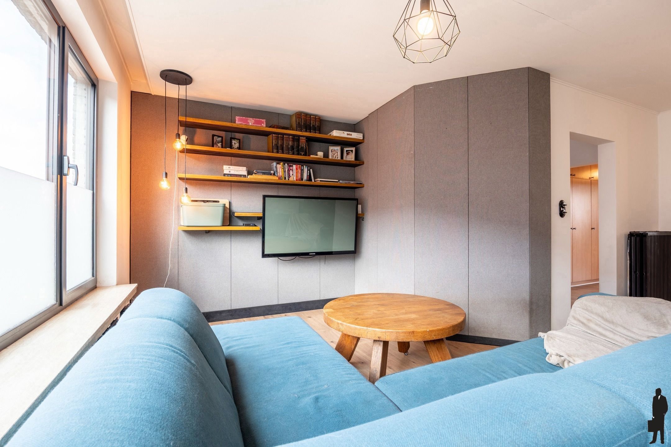 Bel-etage woning met 3slks, inpandige garage en hobbyruimte foto 7