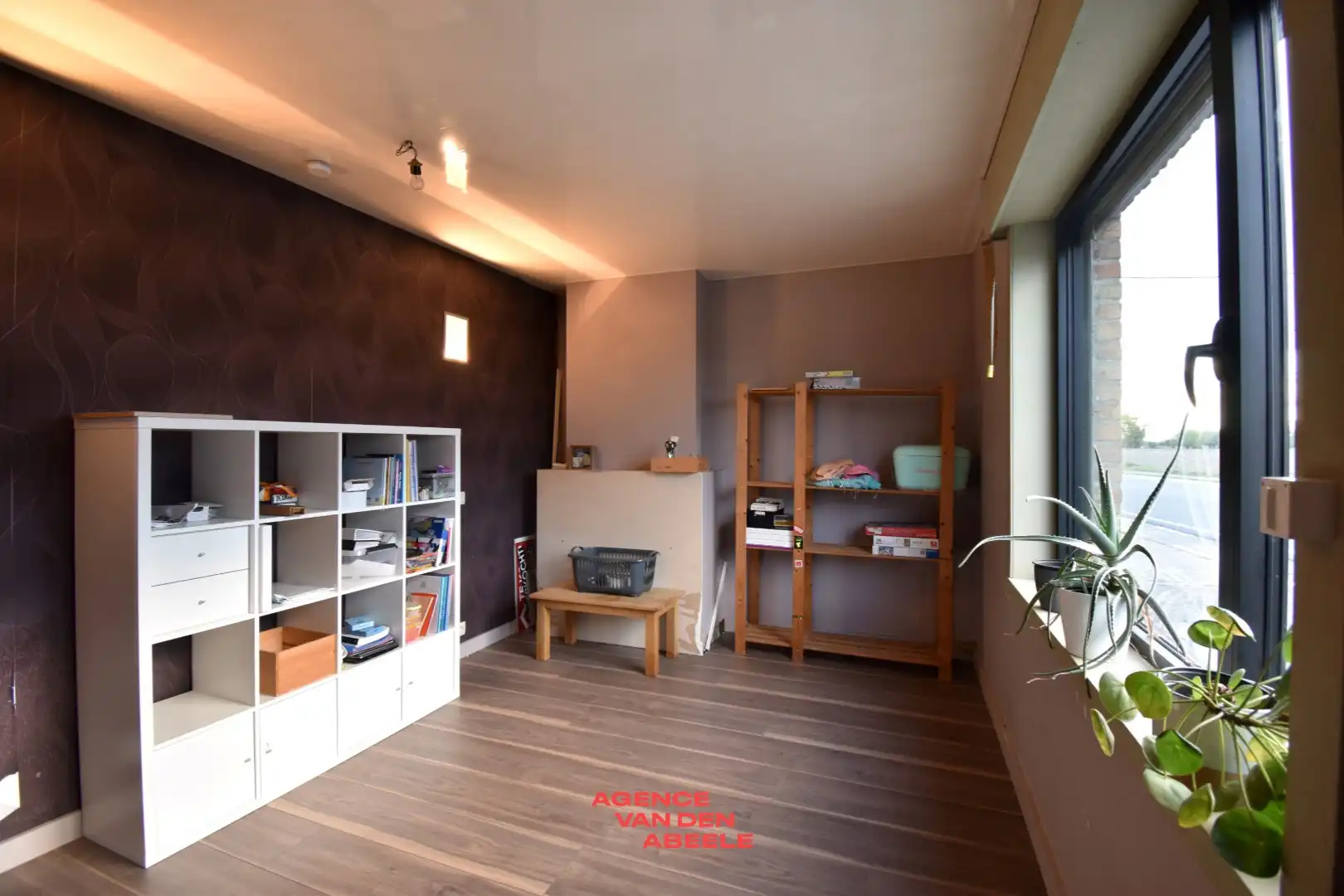 Charmante half-open bebouwing met 4 slaapkamers en tuin foto 10