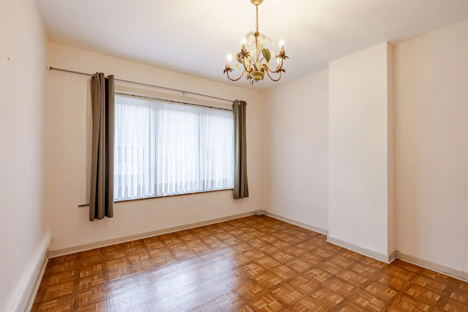 Instapklare gezinswoning met 4 slaapkamers  foto 18
