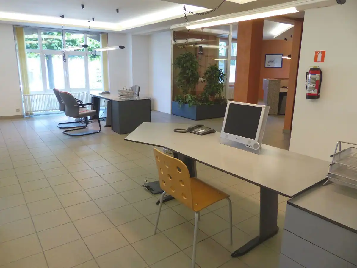 gezellige villa van 870 m2 met praktijkruimte, kangoeroewoning, ...  op 1,27 hectare foto 21