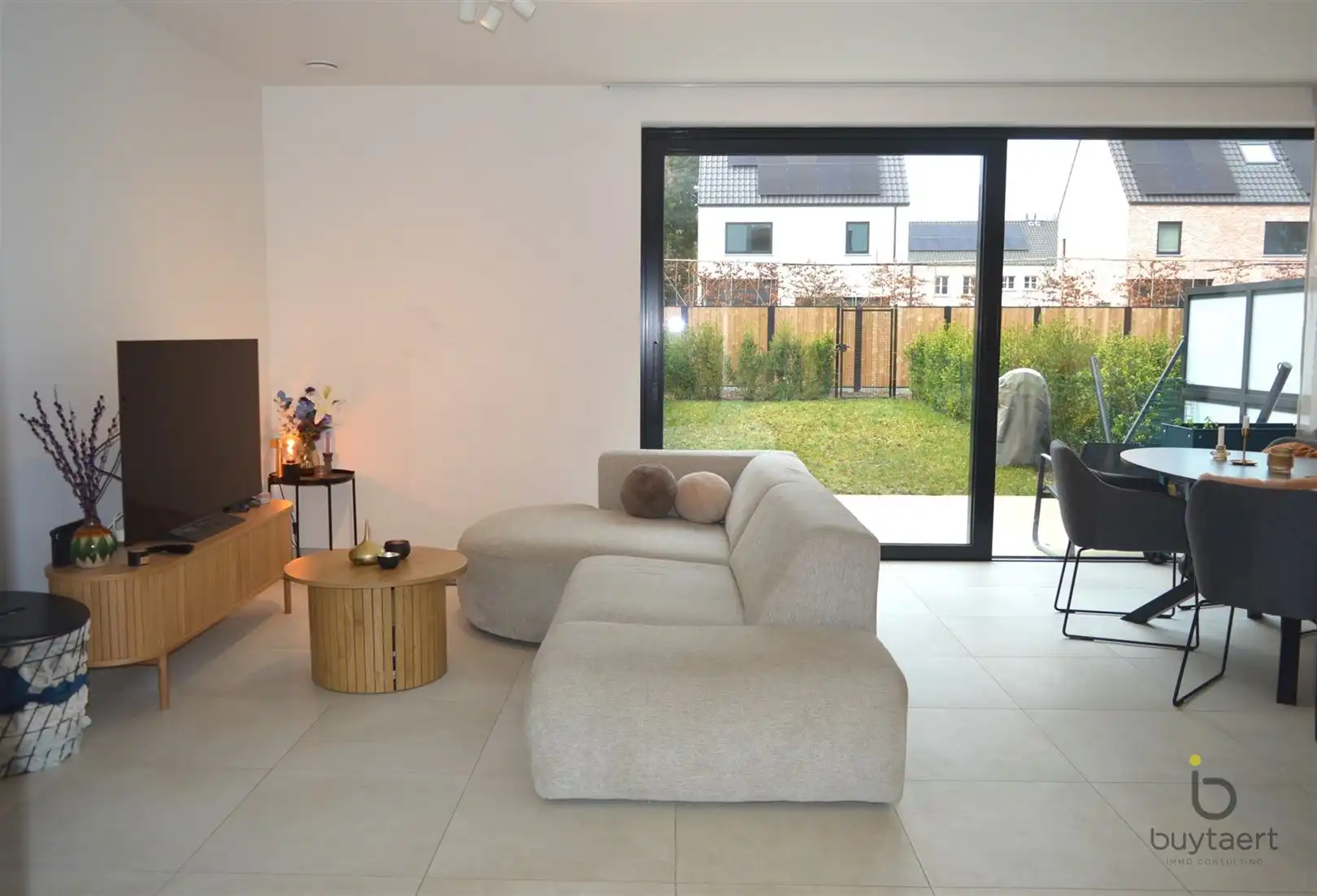 UW THUIS IN DE GEZELLIGE LEVENSSFEER VAN SCHILDE foto {{pictureIndex}}