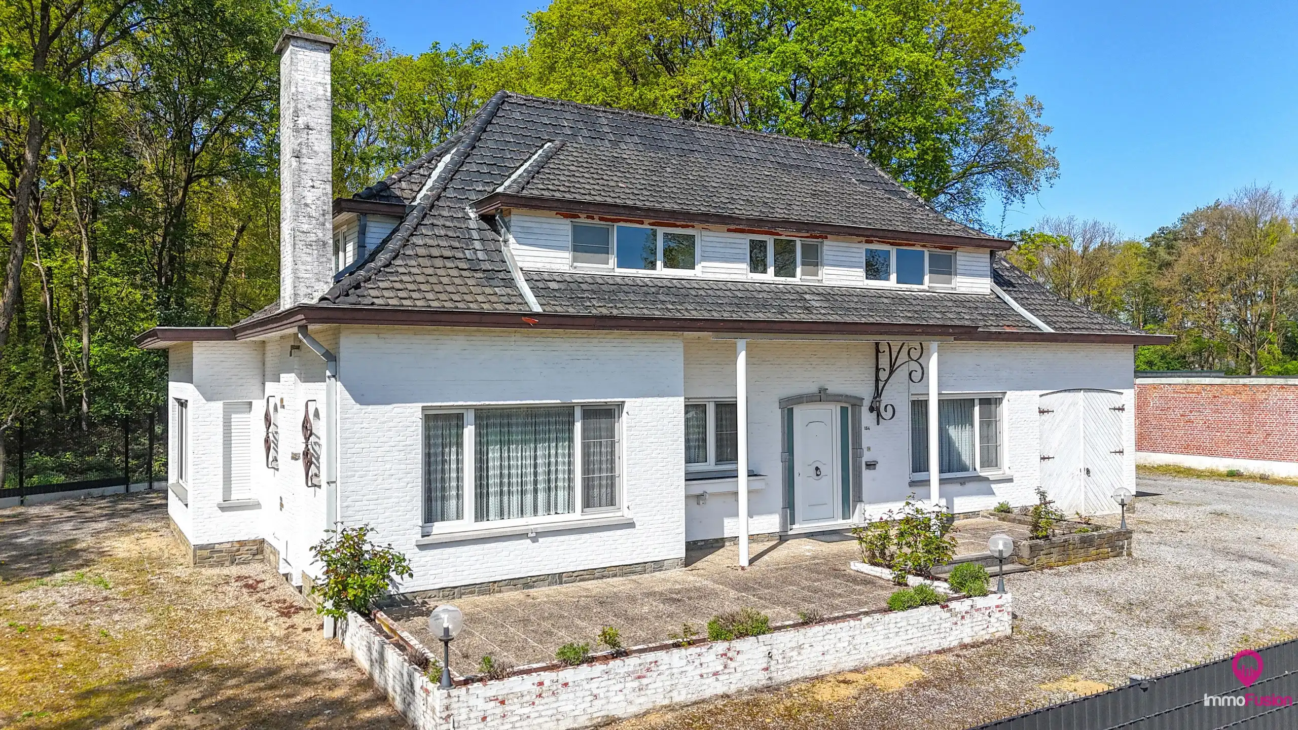 Ruime open bebouwing van 328m² met 5 slpk op toplocatie! foto 40