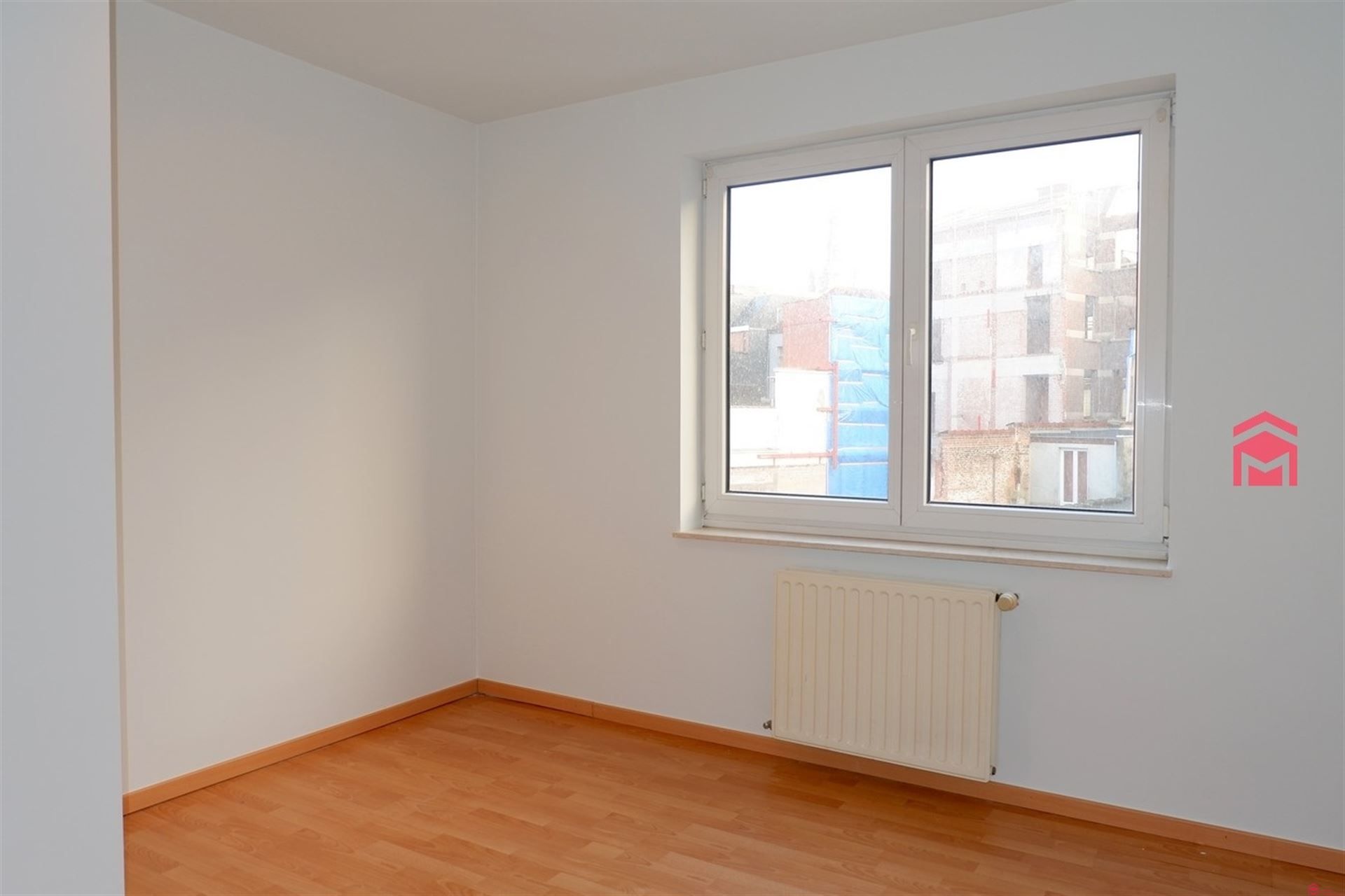 Lichtrijk appartement met 2 slaapkamers te huur in hartje Kortrijk foto 9