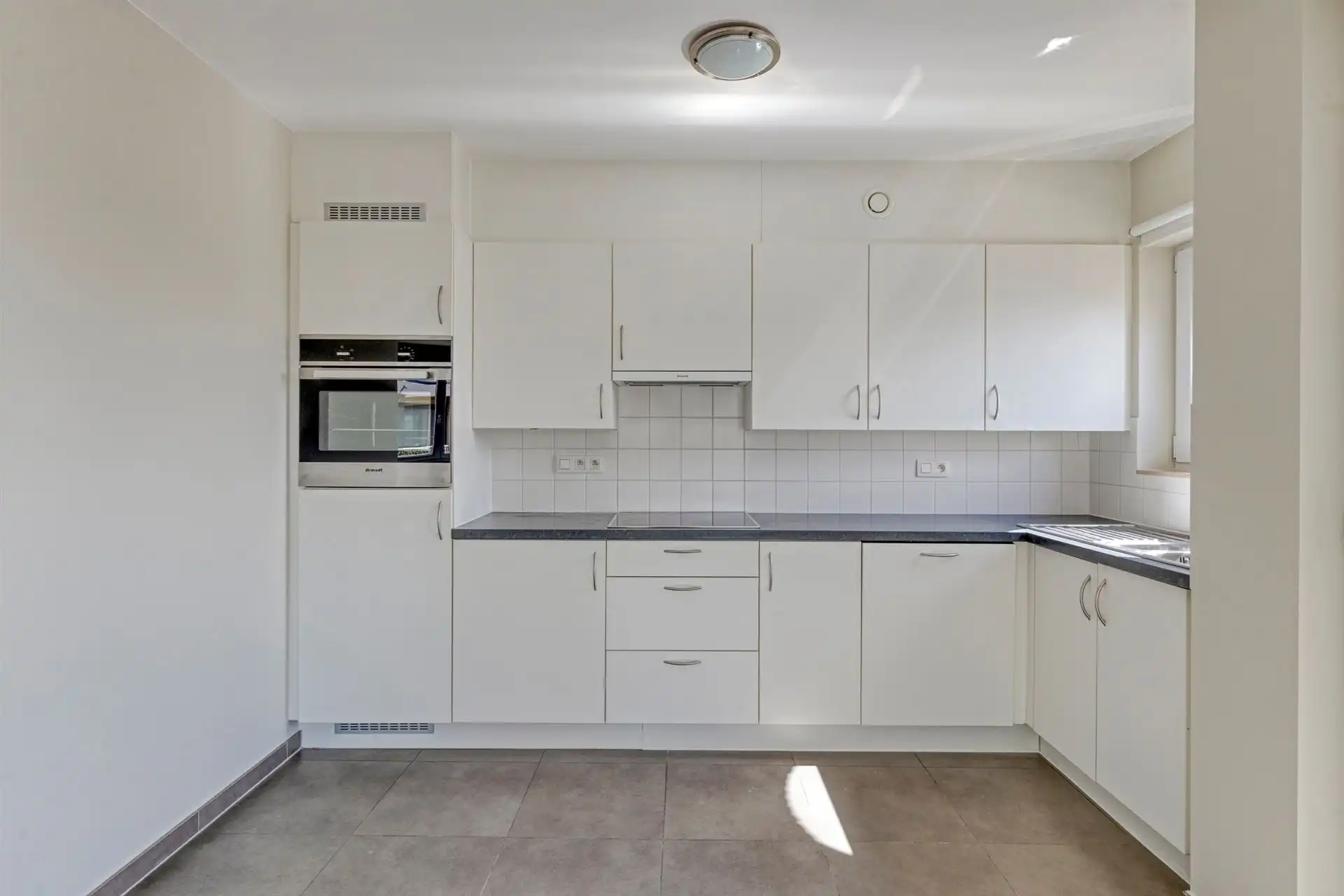 ZONNIG / STAANPLAATS  foto 15