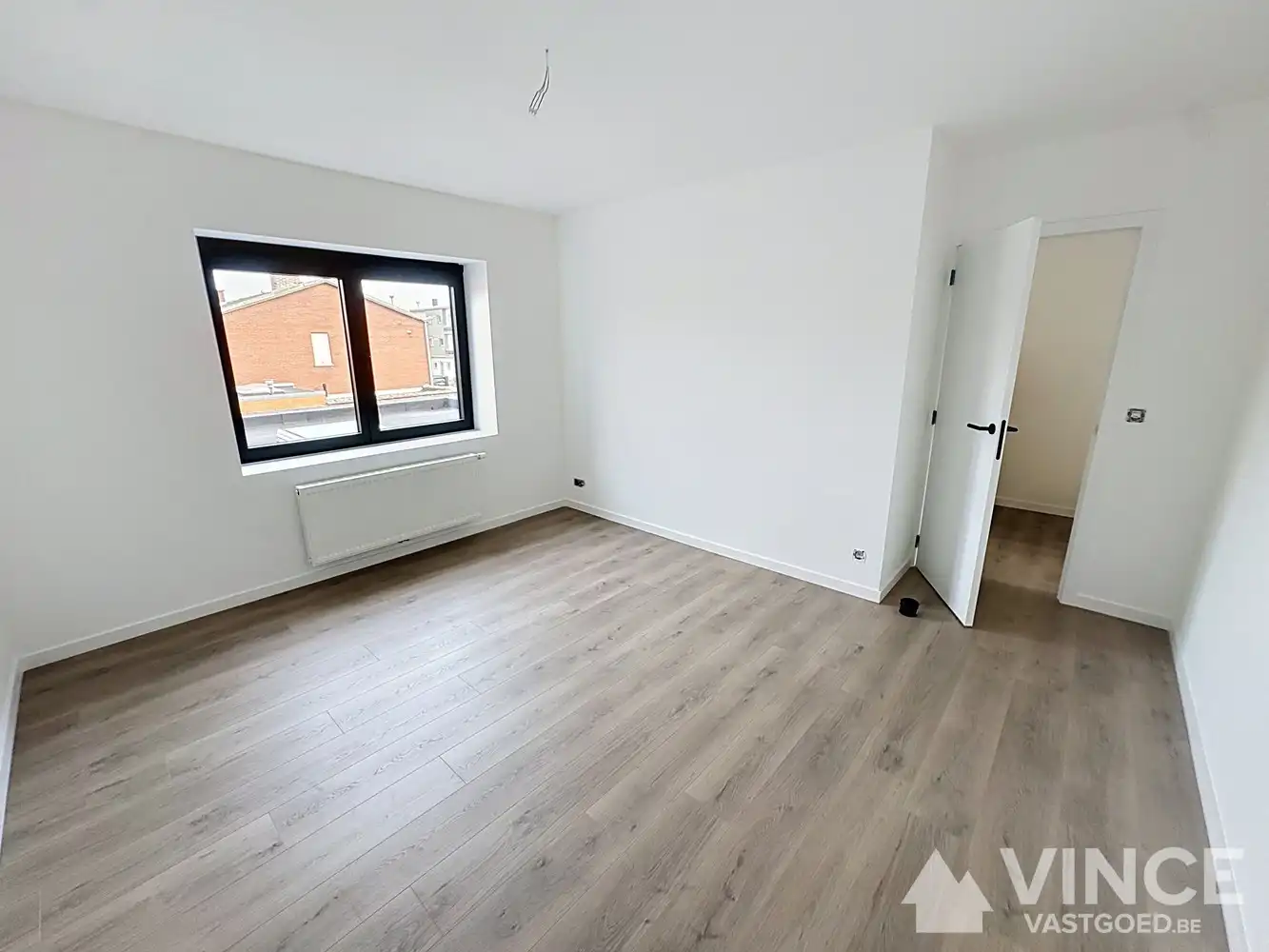 Volledig gerenoveerde, energiezuinige woning met tuin. foto 13