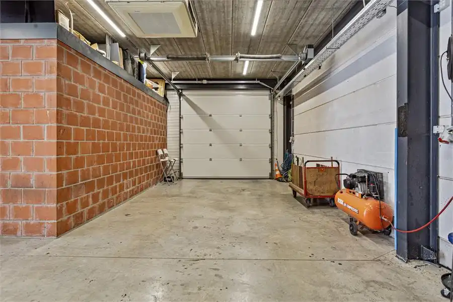 Bedrijfshal te koop in Geel via overdracht van aandelen foto 9