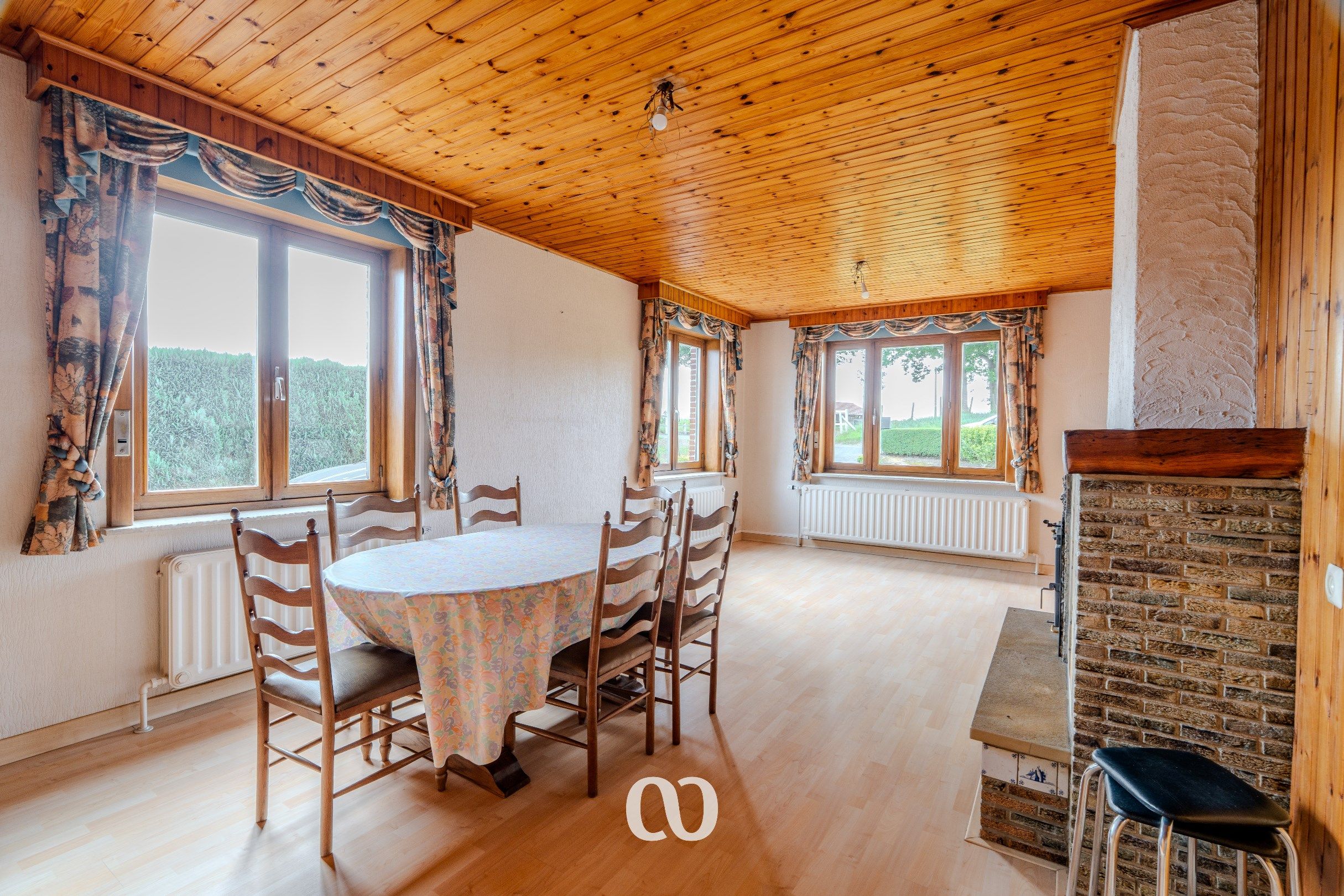 Prachtig gelegen villa met uniek zicht foto 4