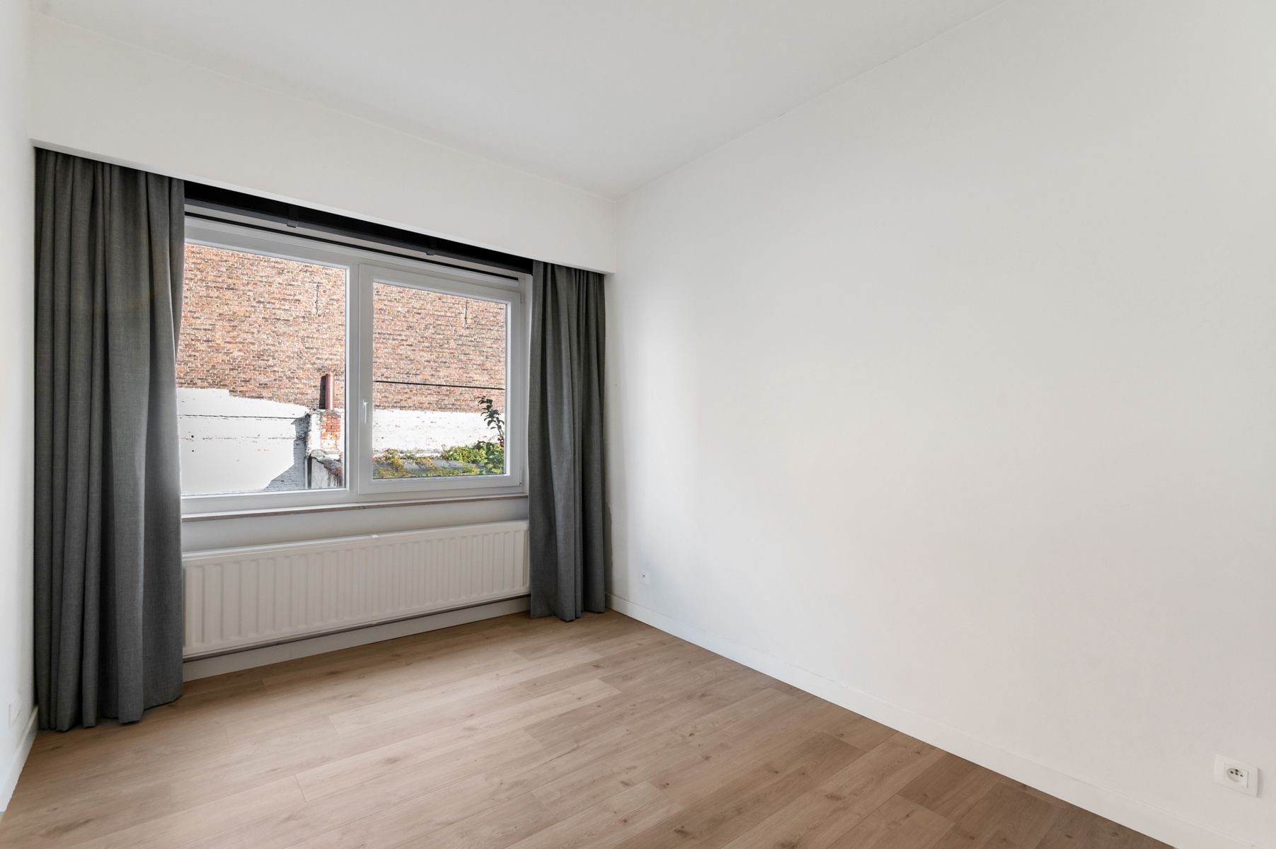 Modern wonen met vibe: stijlvol appartement met tuin foto 13