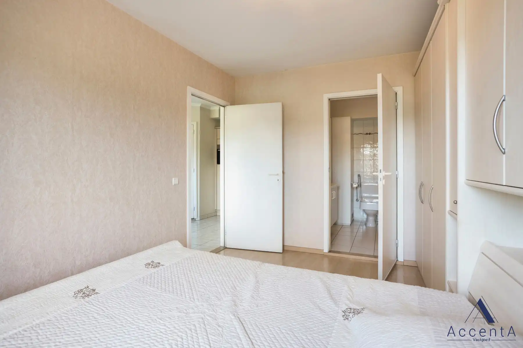 ***ONDER COMPROMIS*** Gezellig appartement met terras foto 9