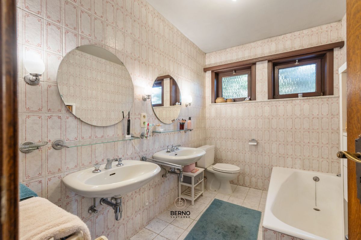Instapklare gelijkvloerse woning op 1128 m² – 3 slaapkamers, ruime tuin én garage. foto 11