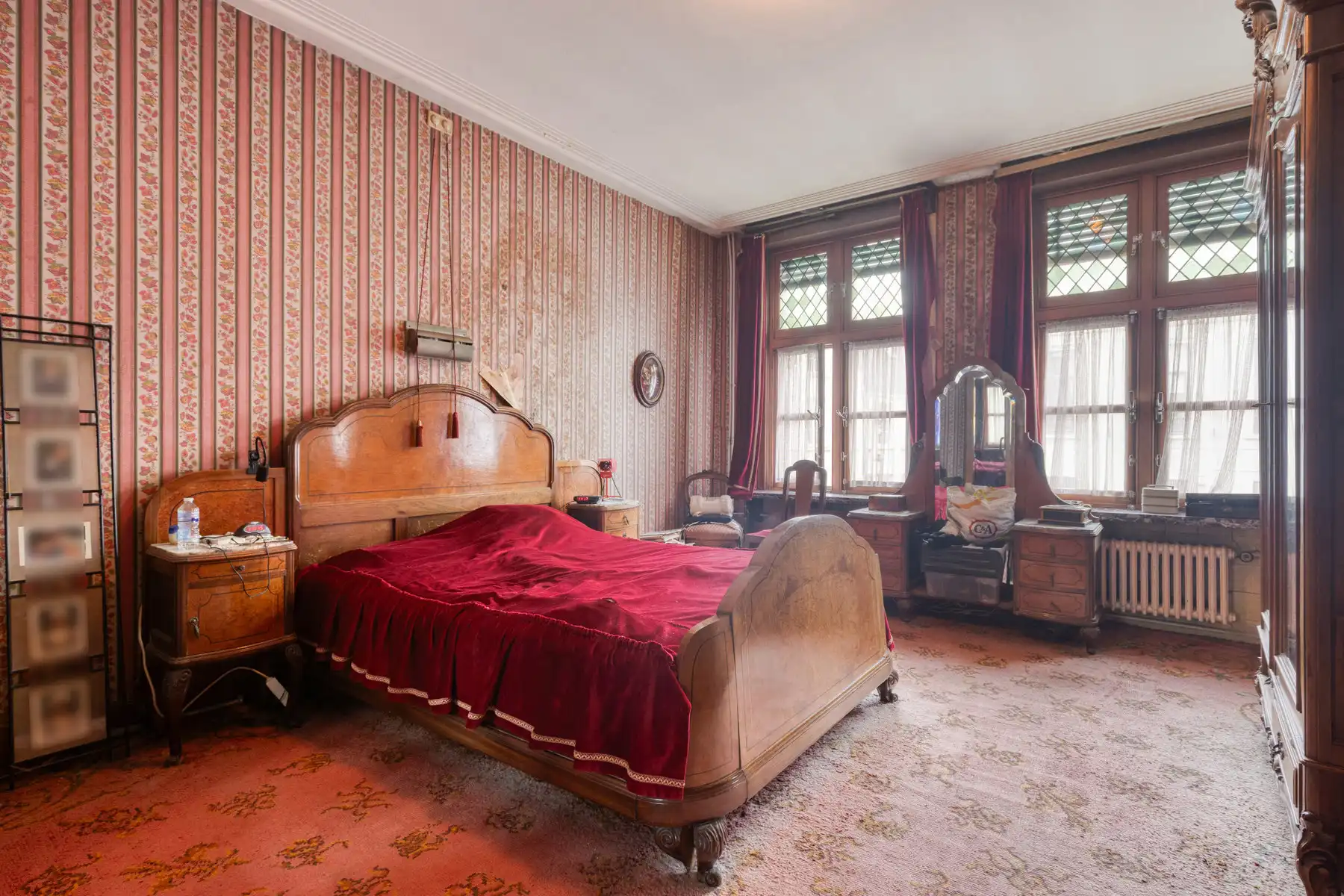 Neogotisch herenhuis op uitzonderlijke locatie foto 12