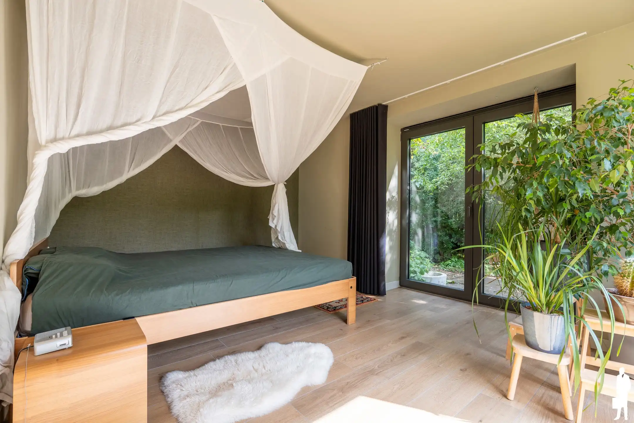 Unieke woning; architecturaal ontwerp, organische natuurtuin foto 17