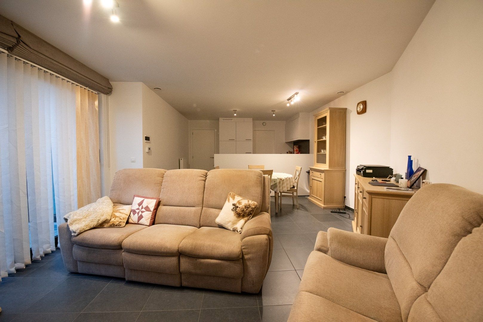 Recente benedenwoning te HUUR in centrum Waregem, 'Residentie Honfleur'. foto 6