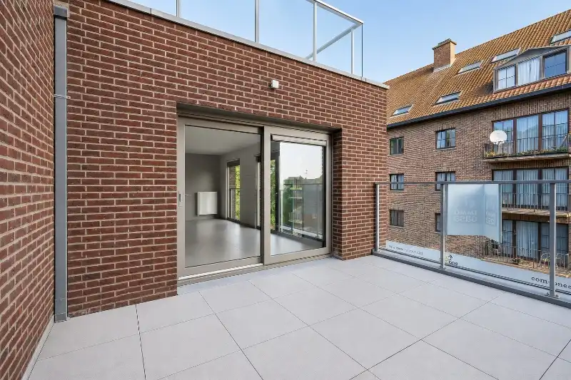 Ruim modern appartement in centrum met terras! foto 16