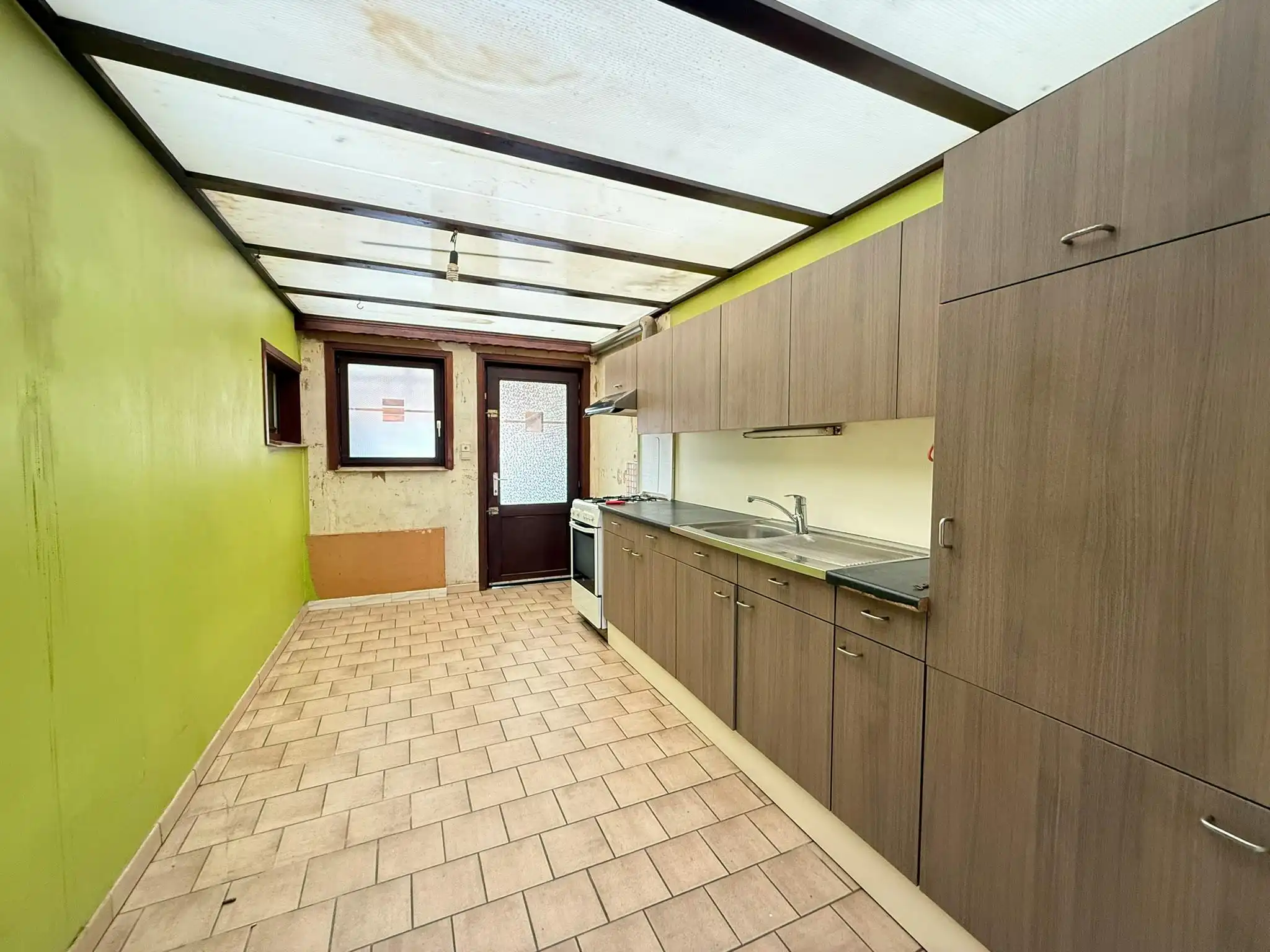 Huis te koop in Ieper met 4 kamers, tuin en garage  foto 7