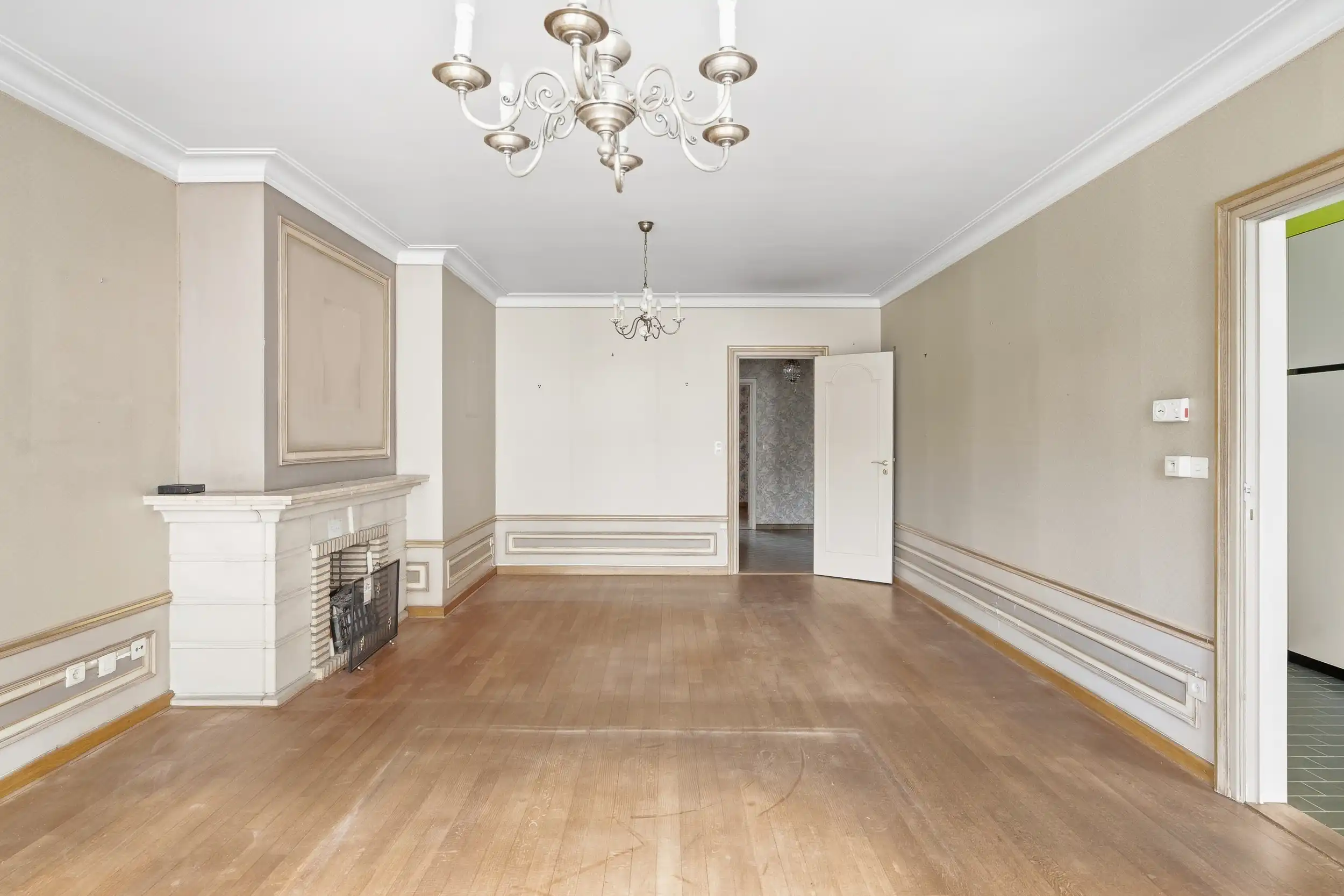 Op te frissen 1-slp app (99 m²) met parking in hartje Gent foto 4
