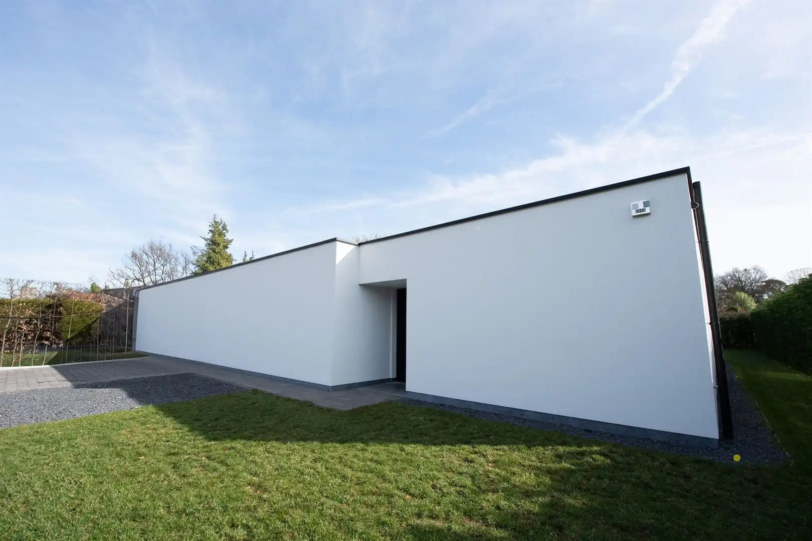 Knappe GELIJKVLOERSE villa + bijgebouw te Halle! foto 53