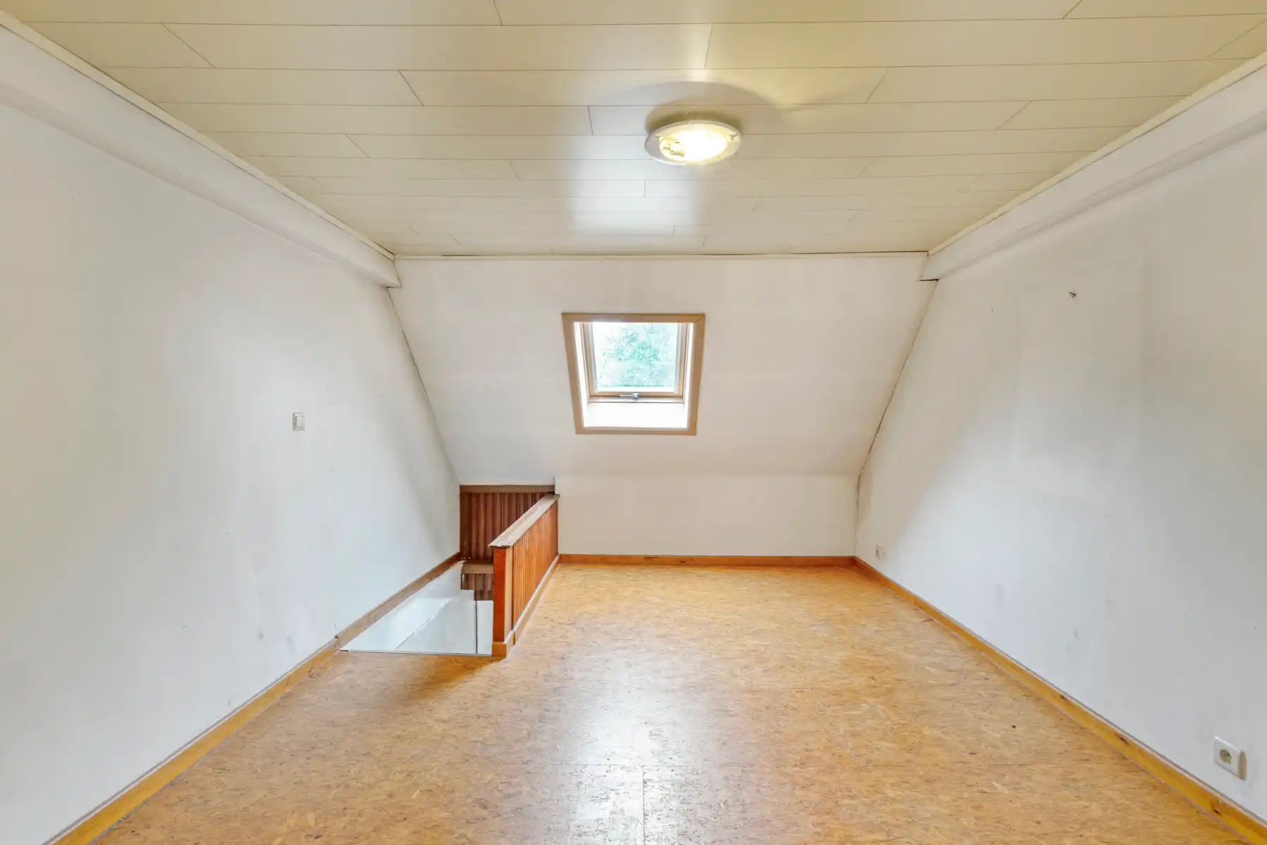 Op te frissen woning zonder renovatieverplichting foto 17