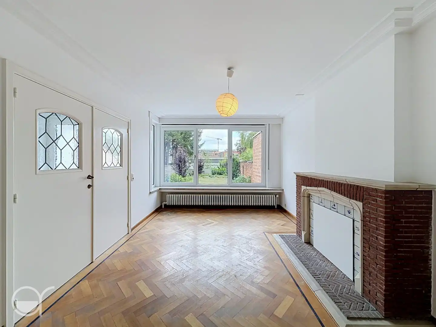 Unieke en ruime rijwoning met garage, tuin en terrassen te huur nabij station Gent-Sint-Pieters foto 4