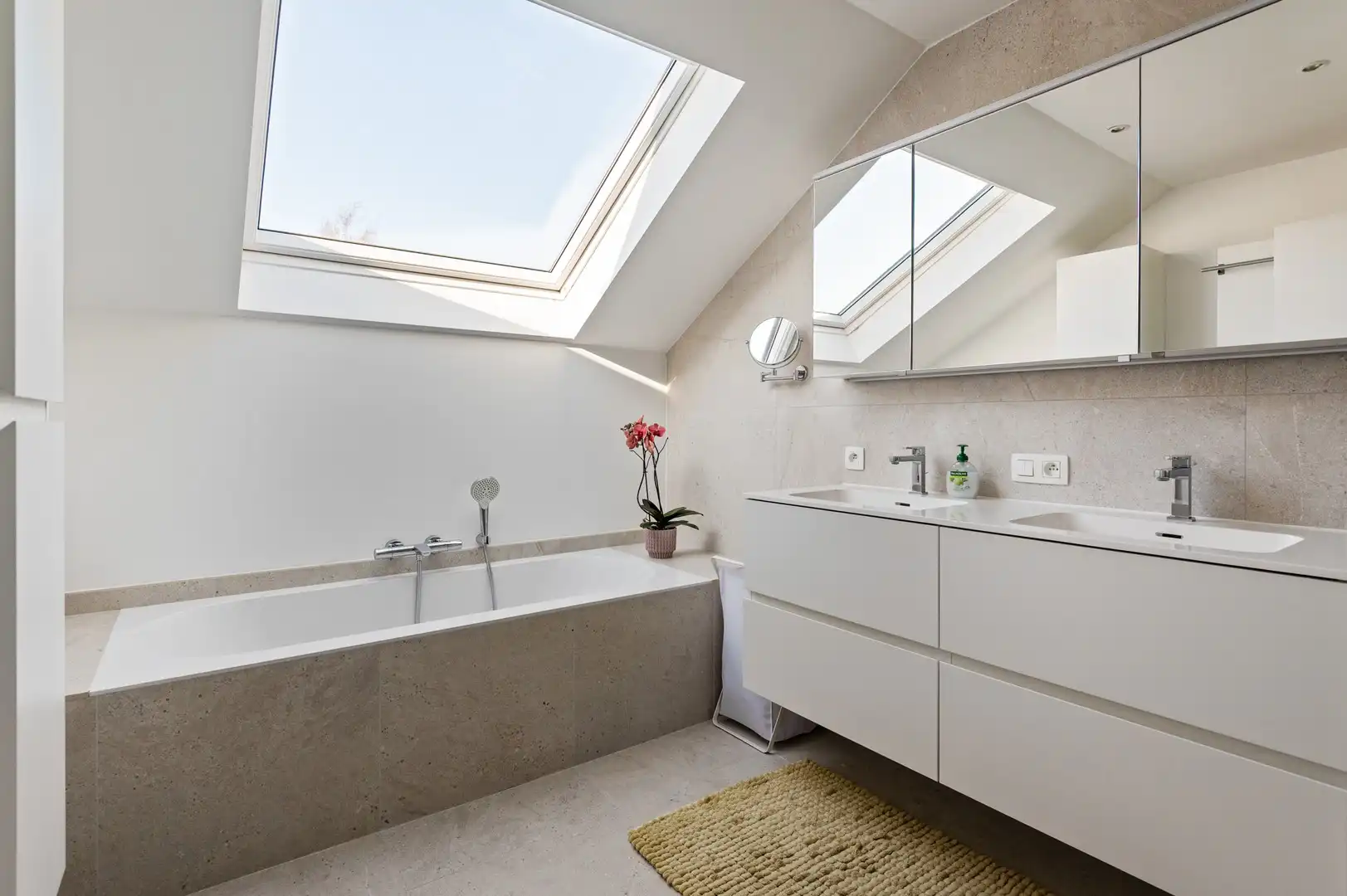 Ideale gezinswoning in groene woonomgeving foto 17