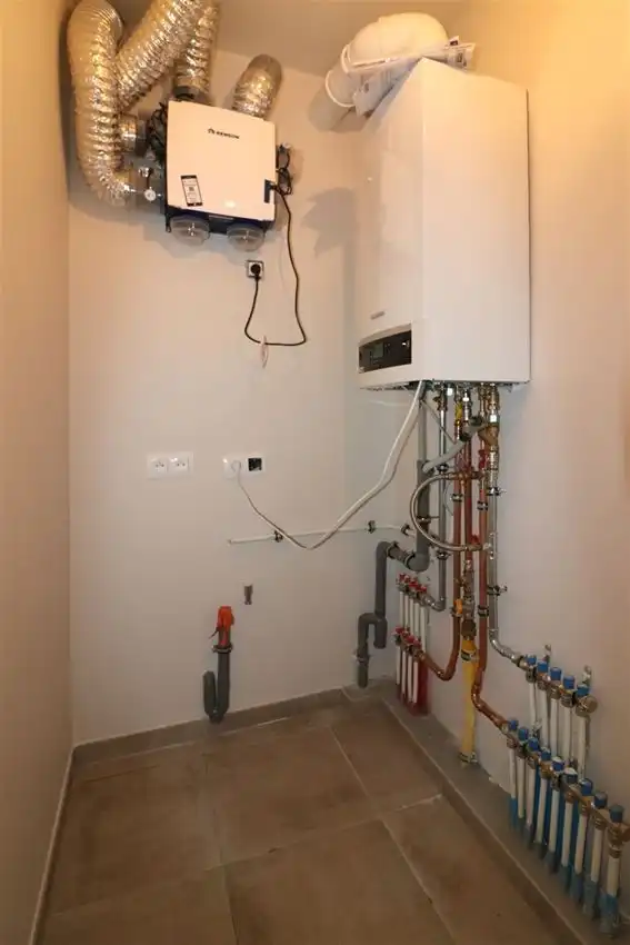 Gelijkvloers appartement, 2 slpk., autostaanplaats foto 17