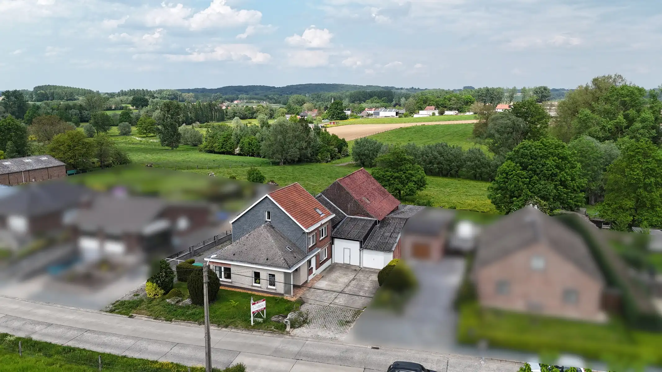 Unieke gezinswoning (open bebouwing) met potentieel! foto 3