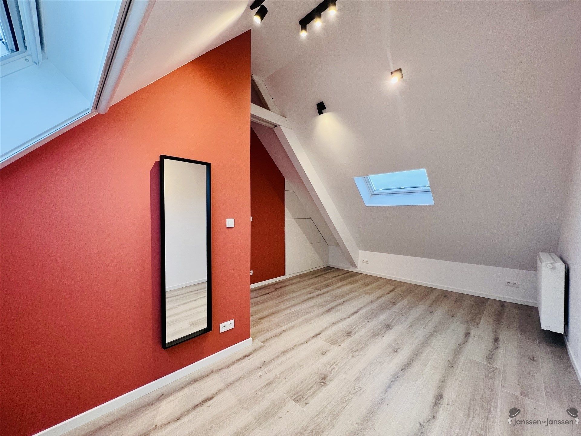 Rustig gelegen instapklare halfopen bebouwing foto 15