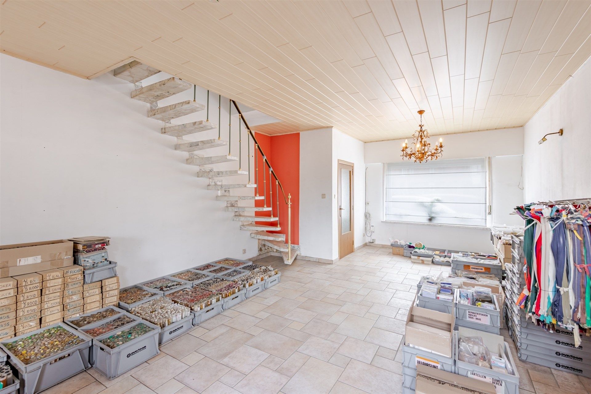 Te renoveren dubbelwoning met veel potentieel foto 6