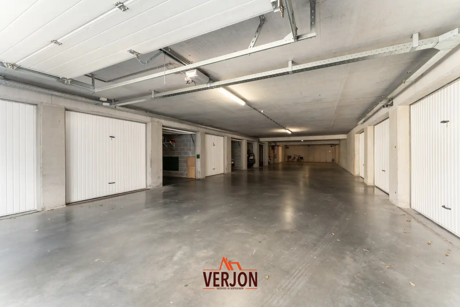 Ruim duplexappartement met 3 slaapkamers, garage en zonnig terras in het centrum van Lichtervelde! foto 21
