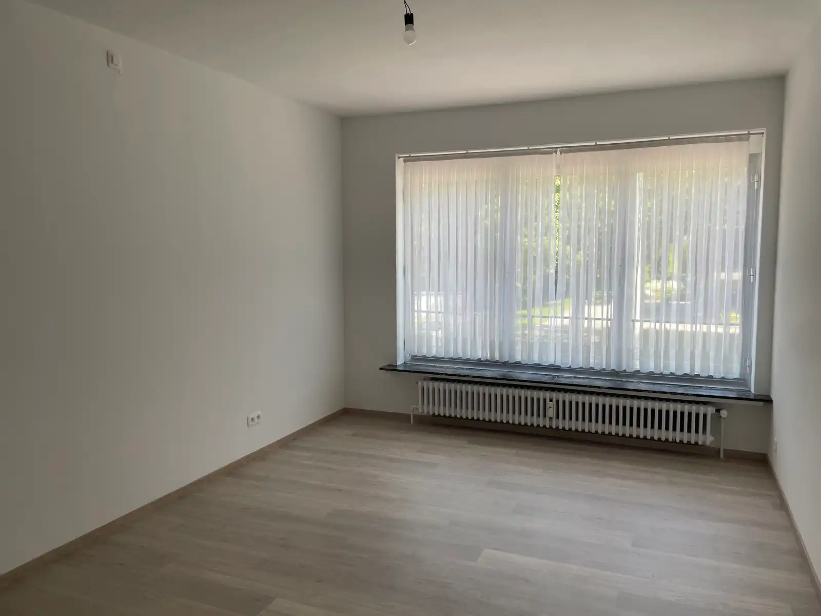Leemans Immobiliën biedt u dit instapklare appartement te huur aan in Asse foto 4