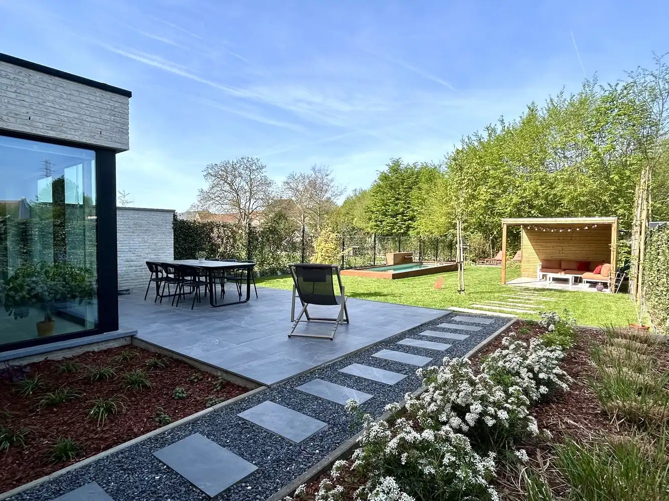 BEN-woning met zwembad te Wilsele foto {{pictureIndex}}