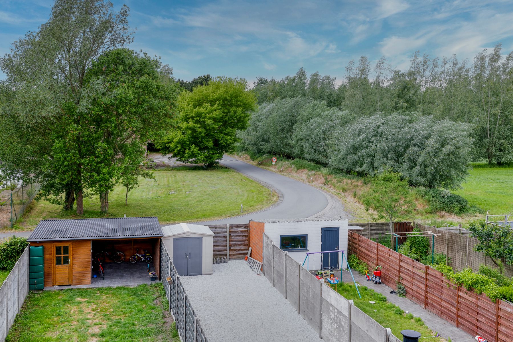 Instapklare woning met 4 slaapkamers en aangename tuin! foto 14